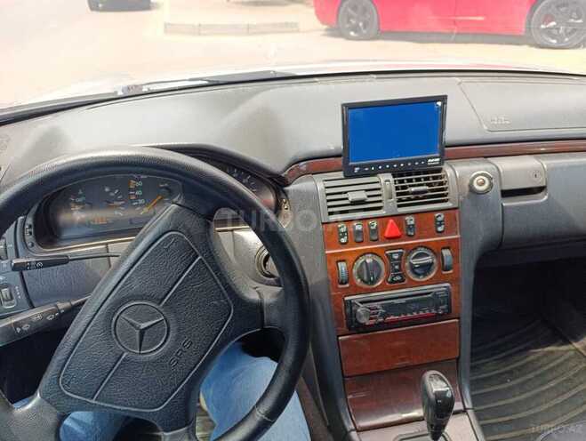 Mercedes E 230 1997, 158,000 km - 2.3 l - Bakı
