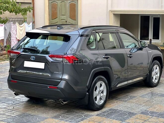 Toyota RAV4 2021, 100,900 km - 2.5 l - Bakı