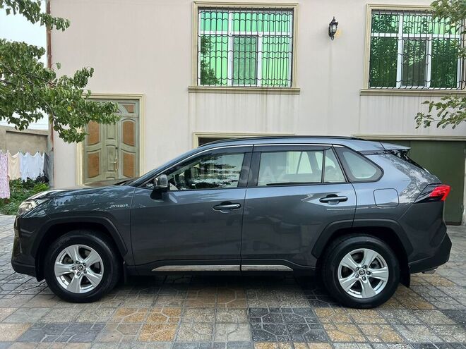 Toyota RAV4 2021, 100,900 km - 2.5 l - Bakı