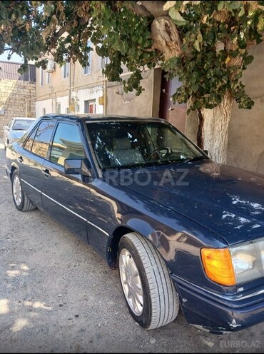 Mercedes E 220 1993, 250,000 km - 2.2 л - Bakı