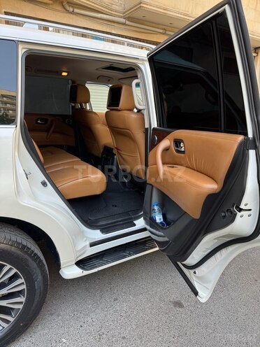 Nissan Patrol 2015, 132,000 km - 5.6 l - Bakı