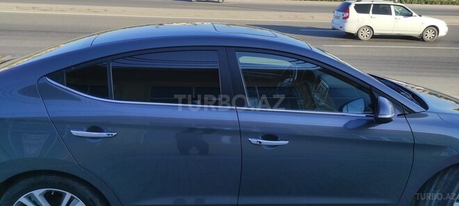 Hyundai Elantra 2018, 157,000 km - 2.0 л - Bakı