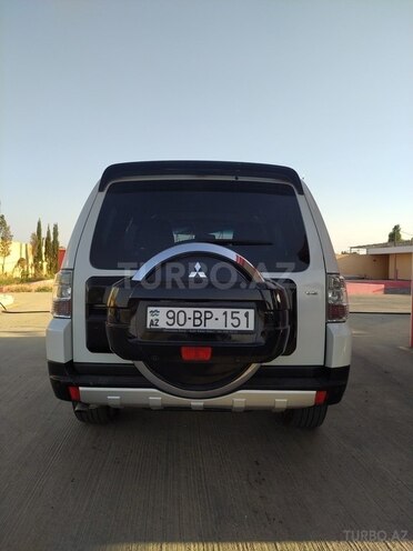 Mitsubishi Pajero 2007, 288,784 km - 3.0 l - Gəncə