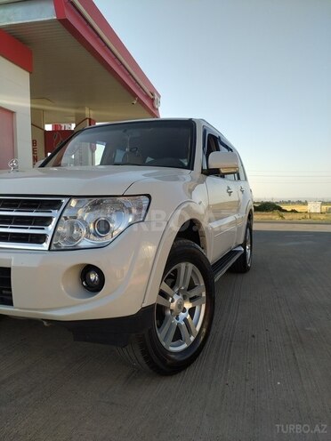Mitsubishi Pajero 2007, 288,784 km - 3.0 l - Gəncə