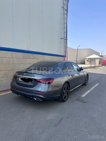 Mercedes E 300 e 4MATIC-4