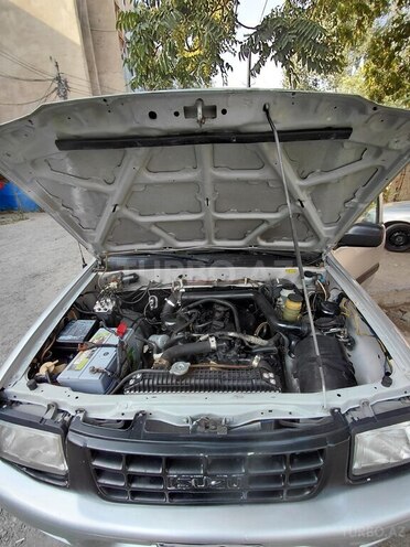 Isuzu  1999, 238,183 km - 3.2 l - Göygöl