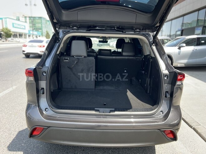 Toyota Highlander 2023, 28,140 km - 2.4 l - Bakı