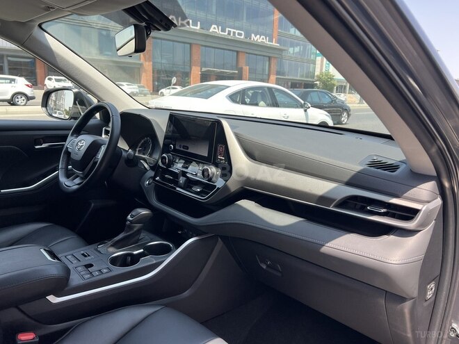 Toyota Highlander 2023, 28,140 km - 2.4 l - Bakı