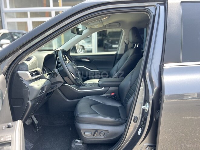 Toyota Highlander 2023, 28,140 km - 2.4 l - Bakı