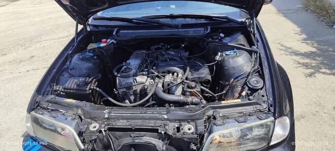 BMW 320 2000, 385,000 km - 2.0 л - Bakı