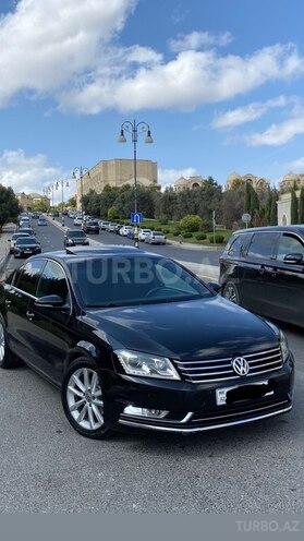 Volkswagen Passat 2011, 330,000 km - 2.0 l - Bakı
