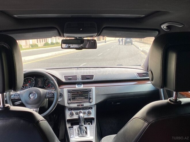 Volkswagen Passat 2011, 330,000 km - 2.0 l - Bakı