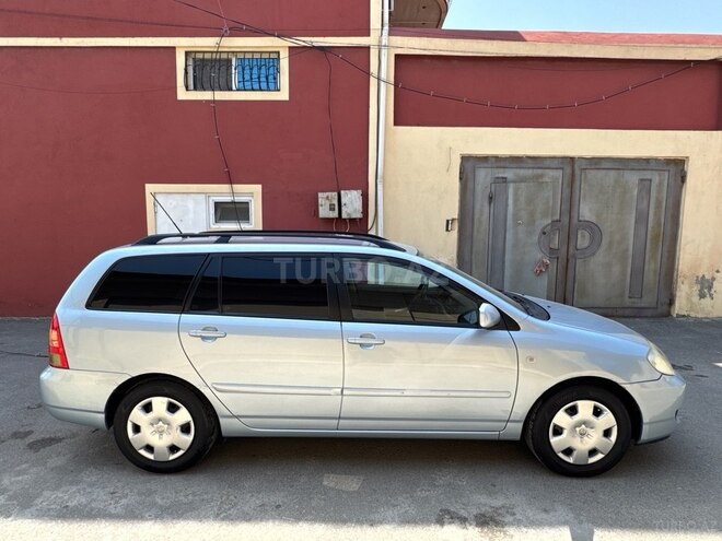 Toyota Corolla 2004, 266,000 km - 1.4 л - Bakı