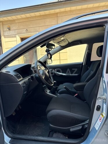 Toyota Corolla 2004, 266,000 km - 1.4 л - Bakı