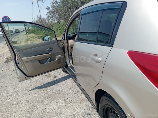 Nissan Tiida 2011, 107,228 km - 1.6 л - Bakı