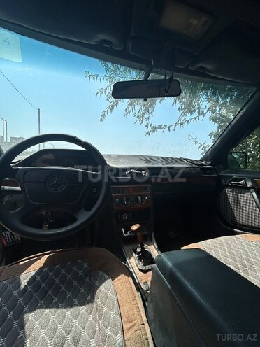 Mercedes E 220 1998, 73,167 km - 2.0 l - Bakı