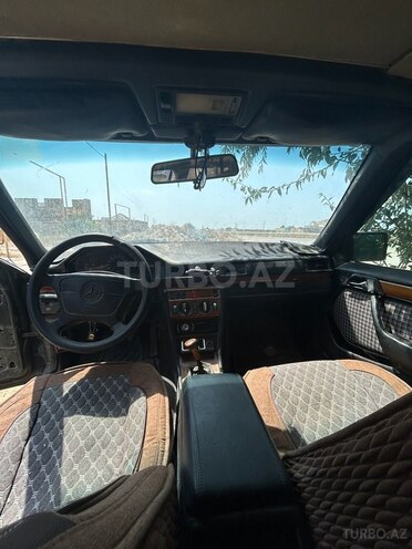 Mercedes E 220 1998, 73,167 km - 2.0 l - Bakı
