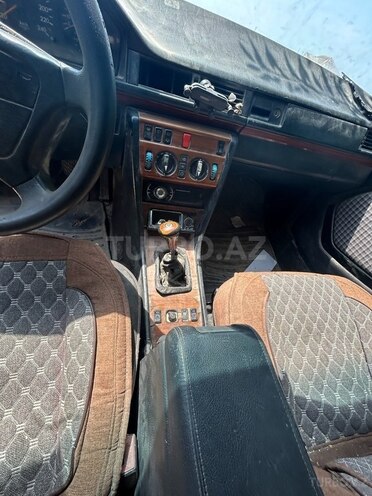 Mercedes E 220 1998, 73,167 km - 2.0 l - Bakı