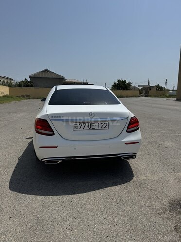 Mercedes E 220 d 2017, 181,500 km - 2.0 l - Bakı