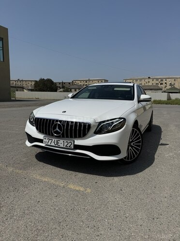 Mercedes E 220 d 2017, 181,500 km - 2.0 l - Bakı