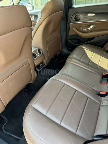 Mercedes E 220 d 2017, 181,500 km - 2.0 l - Bakı