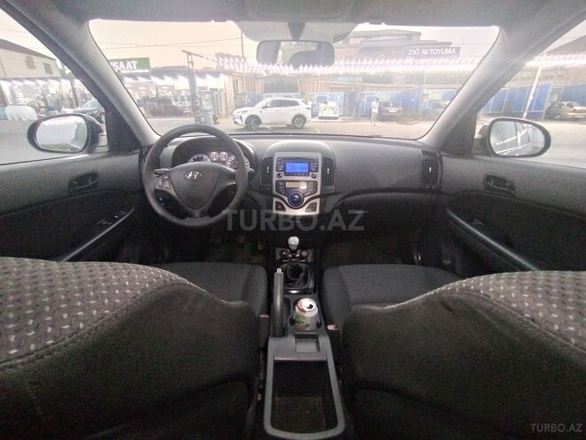 Hyundai i30 2010, 323,000 km - 1.4 l - Bakı