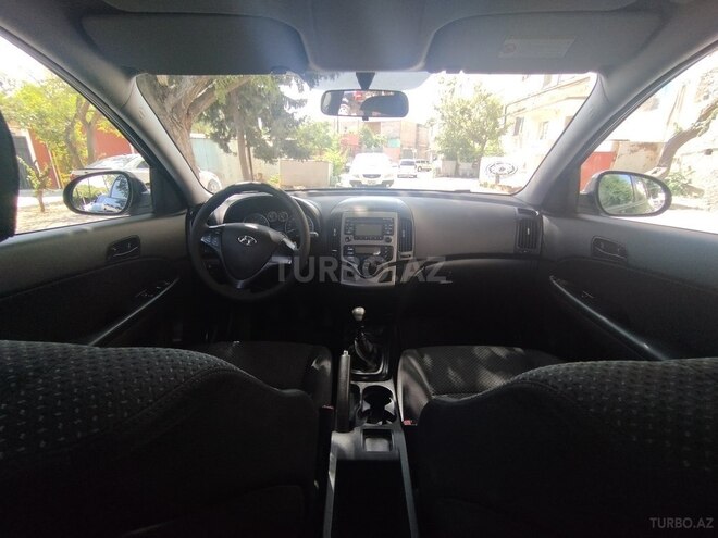 Hyundai i30 2010, 323,000 km - 1.4 l - Bakı