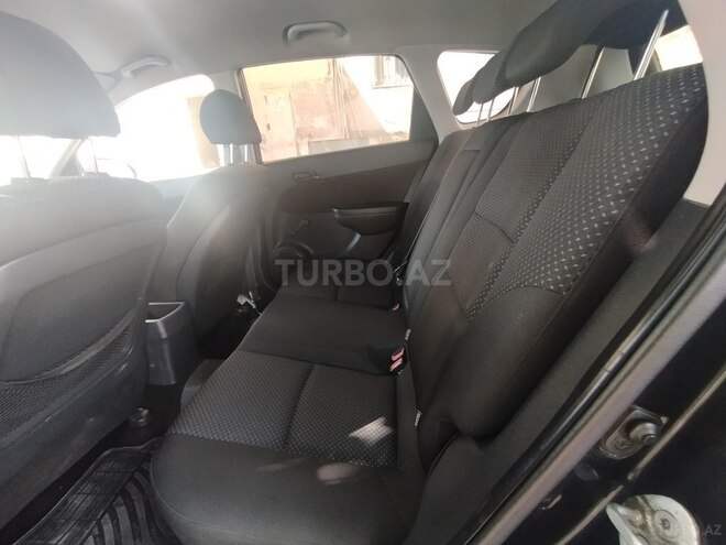 Hyundai i30 2010, 323,000 km - 1.4 l - Bakı