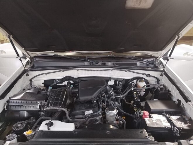 Toyota Land Cruiser Prado 2009, 180,000 km - 2.7 л - Şəmkir