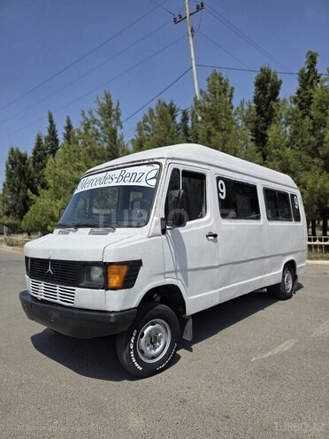 Mercedes 208 D 1993, 50,000 km - 2.9 л - Şirvan