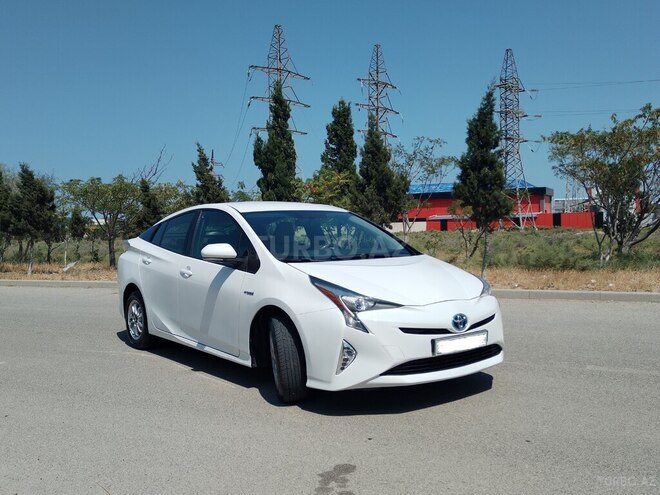 Toyota Prius 2018, 130,000 km - 1.8 l - Sumqayıt