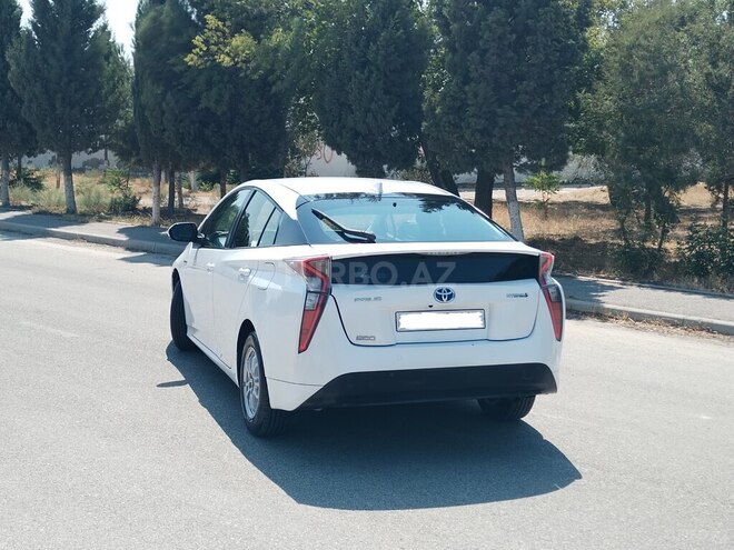 Toyota Prius 2018, 130,000 km - 1.8 l - Sumqayıt