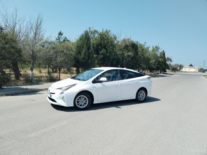 Toyota Prius 2018, 130,000 km - 1.8 l - Sumqayıt