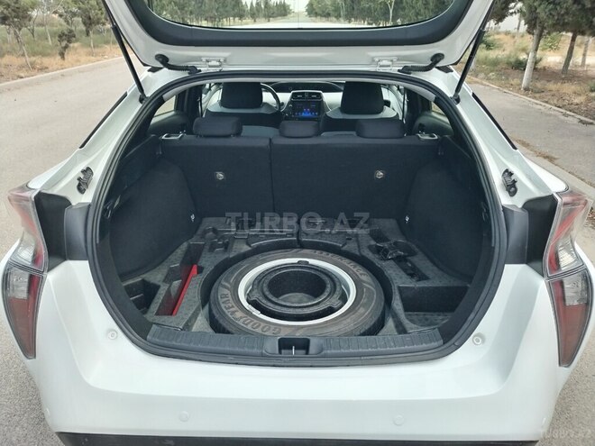 Toyota Prius 2018, 130,000 km - 1.8 l - Sumqayıt