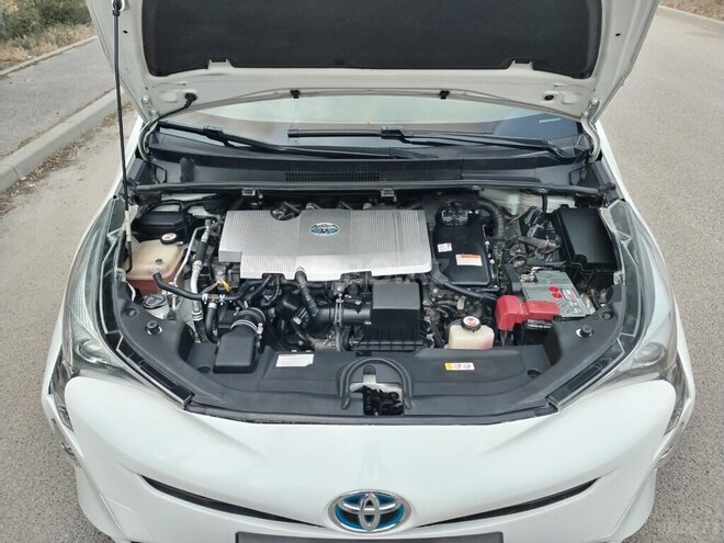 Toyota Prius 2018, 130,000 km - 1.8 l - Sumqayıt