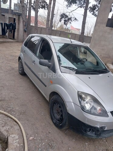 Ford Fiesta 2006, 312,000 km - 1.2 л - Bakı