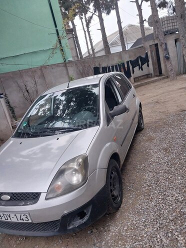 Ford Fiesta 2006, 312,000 km - 1.2 л - Bakı