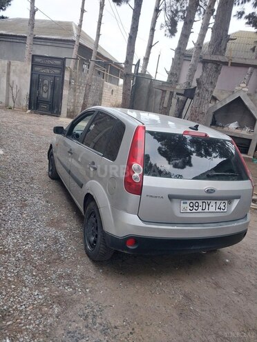 Ford Fiesta 2006, 312,000 km - 1.2 л - Bakı