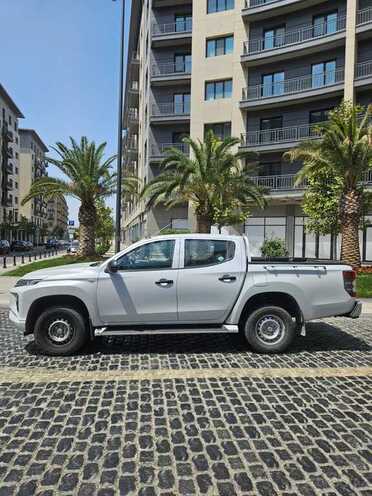 Mitsubishi L200 2021, 185,400 km - 2.4 l - Bakı