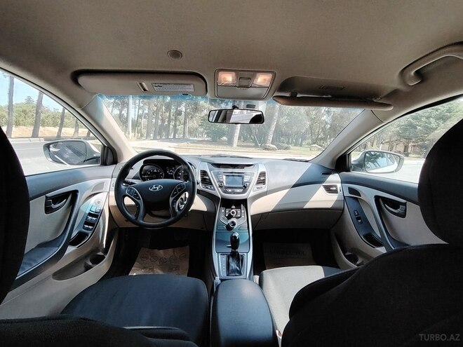 Hyundai Elantra 2015, 97,000 km - 1.8 л - Bakı