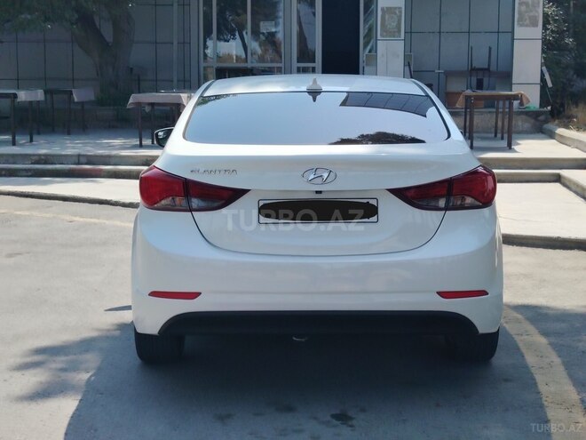 Hyundai Elantra 2015, 97,000 km - 1.8 л - Bakı