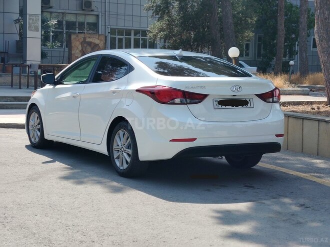 Hyundai Elantra 2015, 97,000 km - 1.8 л - Bakı