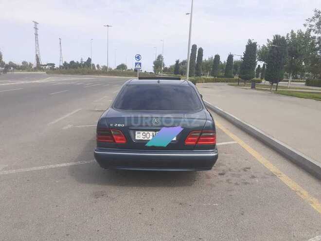 Mercedes E 280 2000, 325,000 km - 2.8 l - Bakı