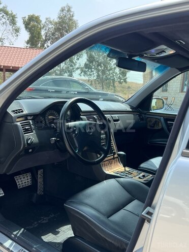 Mercedes E 320 2000, 323,000 km - 3.2 l - Yevlax
