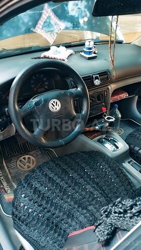 Volkswagen Passat 1998, 310,000 km - 2.8 л - Bakı