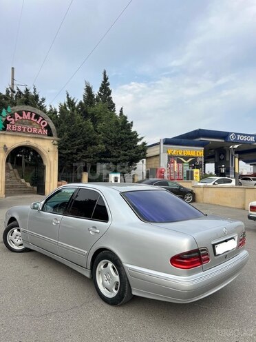 Mercedes E 220 d 2001, 320,000 km - 2.2 l - Bakı