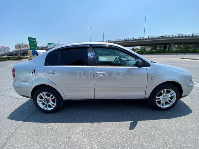Volkswagen Polo 2006, 240,000 km - 1.4 l - Bakı