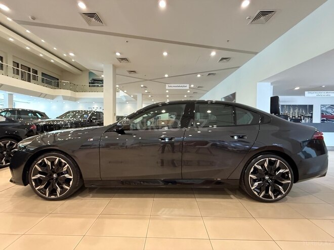 BMW 520 2025, 0 km - 2.0 л - Bakı