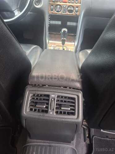 Mercedes E 240 2001, 263,570 km - 2.6 l - Bakı