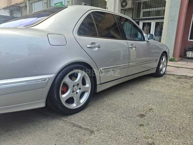 Mercedes E 240 2001, 263,570 km - 2.6 l - Bakı